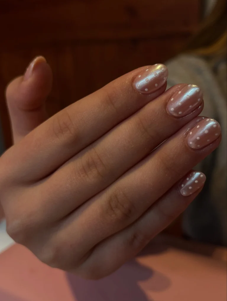 Instagram post from laluxe.nl. This post is in position 0.