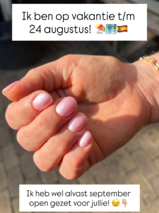 Instagram post from laluxe.nl. This post is in position 1.