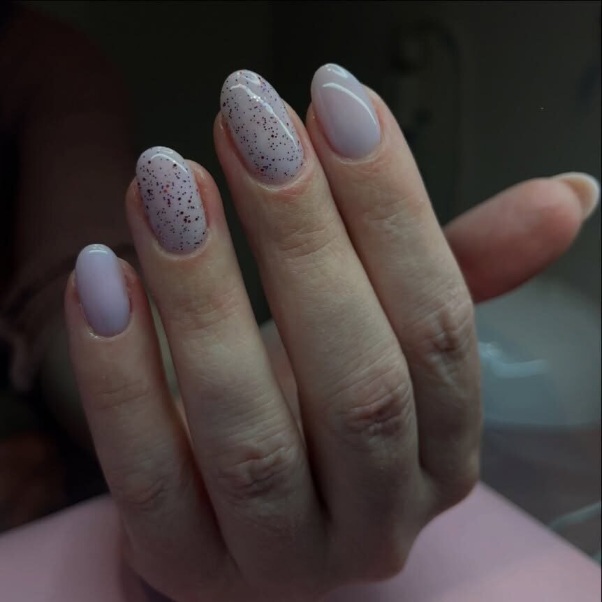 Instagram post from laluxe.nl. This post is in position 1.