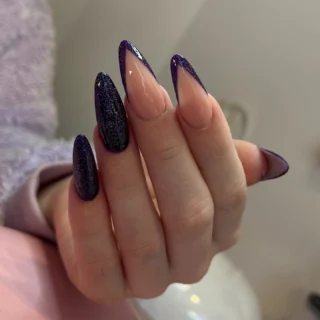 Instagram post from laluxe.nl. This post is in position 2.