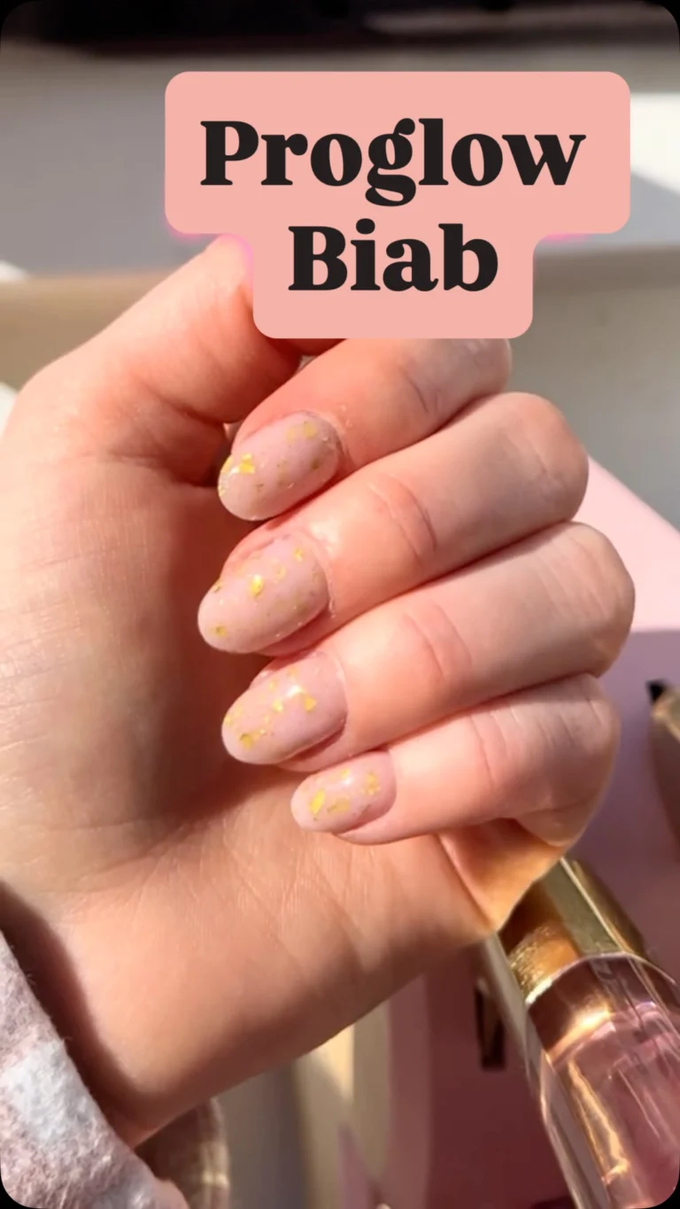 Instagram post from laluxe.nl. This post is in position 2.